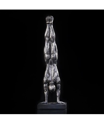 Statue Homme  Gymnaste Rétro s'inspire de l'anatomie humaine