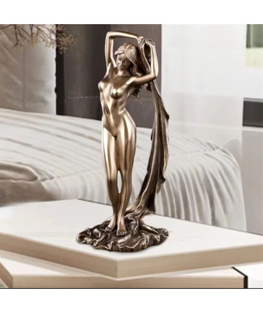 Statue femme nue 22 cm une grave pollution 