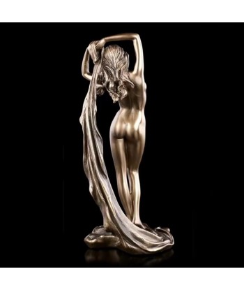 Statue femme nue 22 cm une grave pollution 