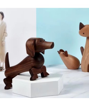 Statue chien teckel style nordique en bois 10 cm en ligne