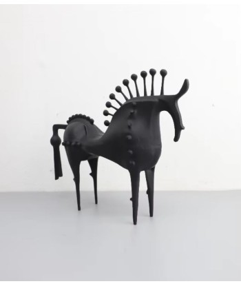 Statue abstraite cheval noir en métal 22 cm hantent personnes