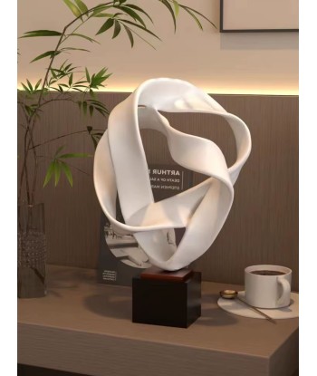 Sculpture abstraite géométrique minimaliste blanche 41 cm en ligne