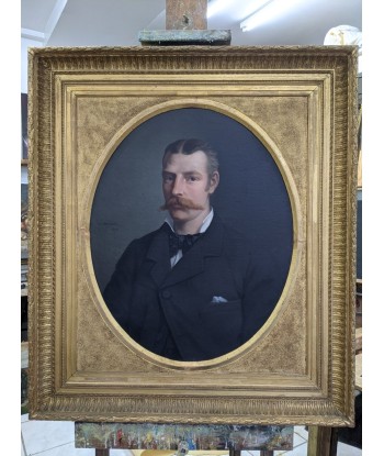 Xénophon HELLOUIN (1820-1895) Portrait d’un homme à la moustache- 1879 Amélioration de cerveau avec