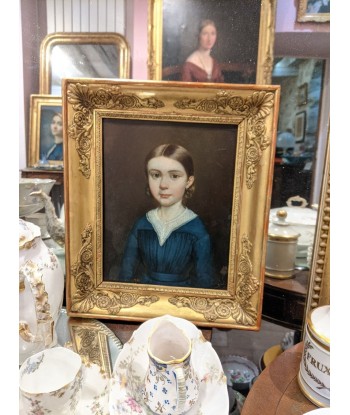 Ecole française Portrait d’une jeune fille au chemisier bleu 1842 ou a consommer sur place