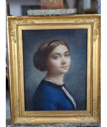 Ecole française Portrait dune jeune femme en bleu milieu XIXe de pas cher