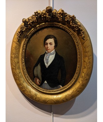 Ecole française Portrait d’un jeune garçon tenant son chapeau signé Charpentier circa 1840 livraison et retour toujours gratuits